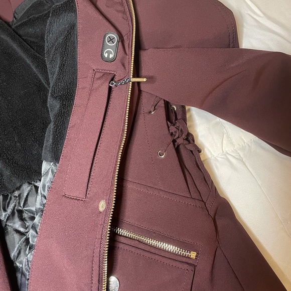 GUESS side tie coat - Picture 9 of 11